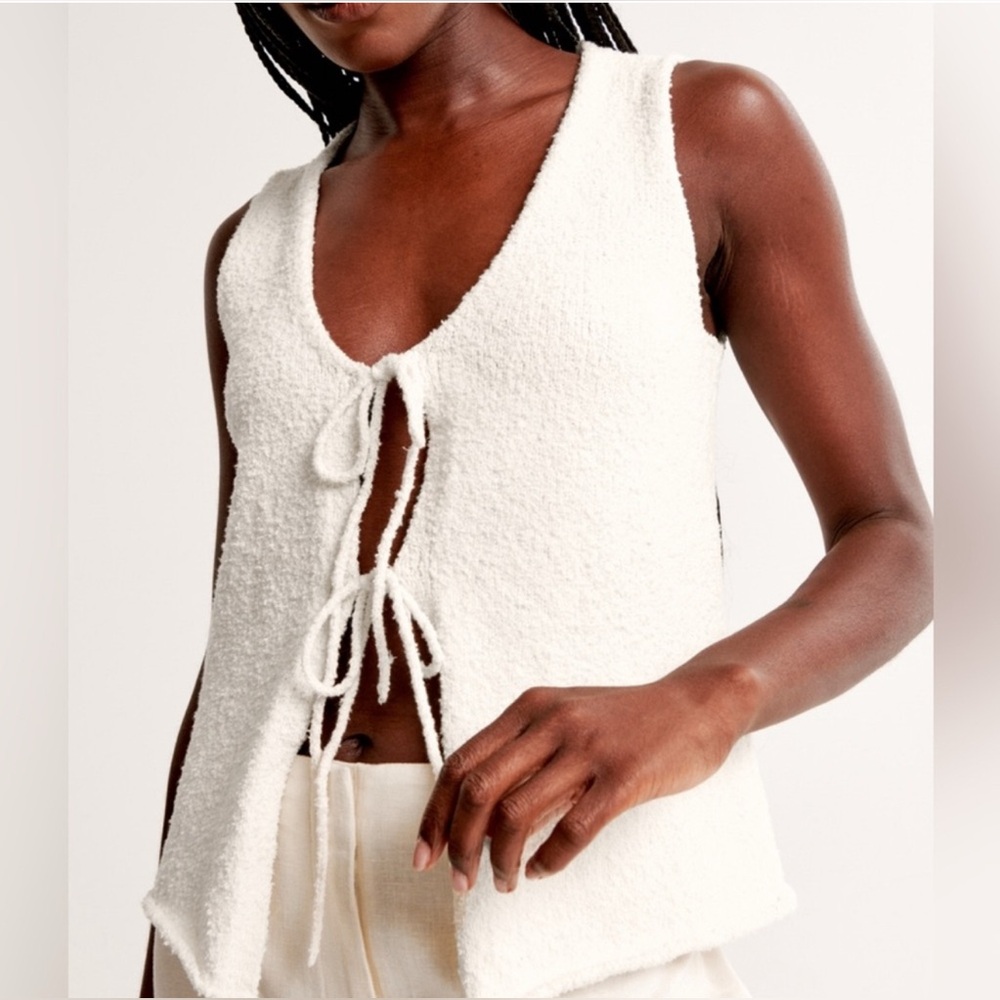 Abercrombie & Fitch Cream Textured Sweater